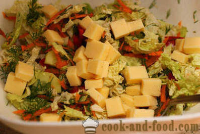 Opskrift salat af kinakål med ost og croutons