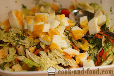 Opskrift salat af kinakål med ost og croutons