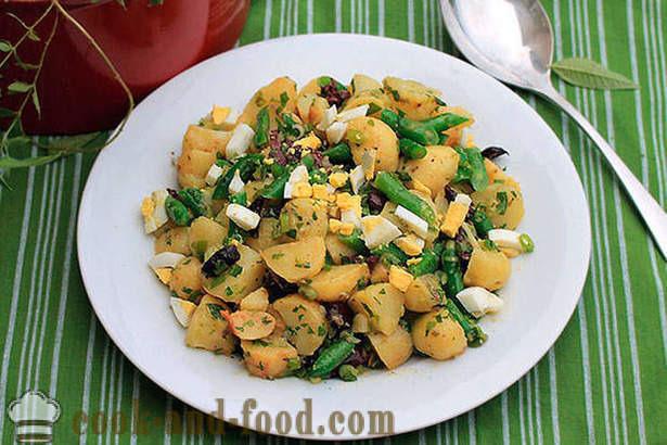 Kartoffel salat med grønne bønner og oliven