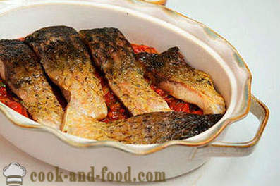Fisk bagt med grøntsager i ovnen