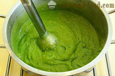 Puré af broccoli suppe med fløde
