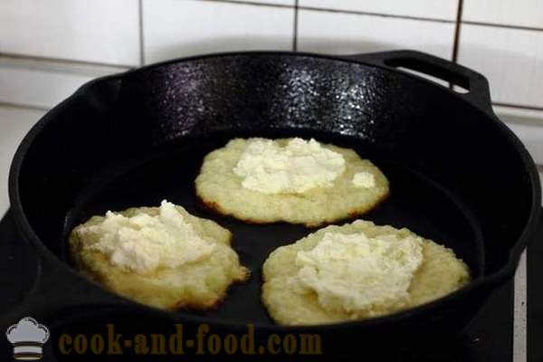 Kartoffel pandekager med ostemasse