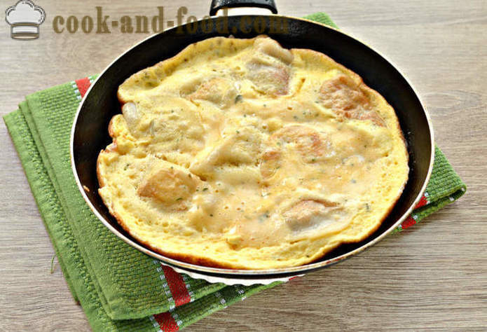 Omelet med melboller i panden - som de varme dumplings lækre, en trin for trin opskrift fotos