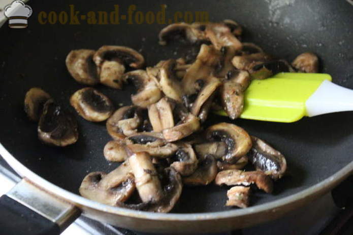 Svinekød frikadeller med svampe og fløde sauce - hvordan man kan forberede frikadeller af hakket kød og svampe, en trin for trin opskrift fotos