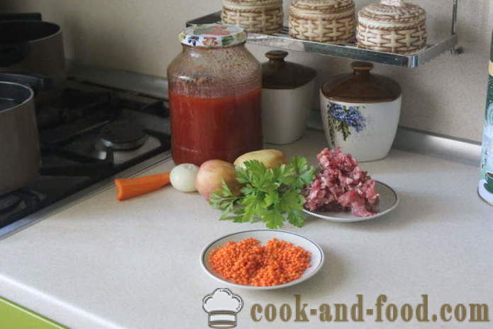 Enkel rød linsesuppe med kødboller og tomat - hvordan man laver suppe af røde linser, med en trin for trin opskrift fotos