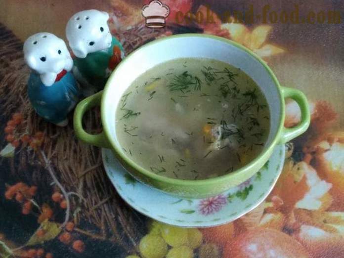Suppe med kylling kråse nudler og kartofler - hvordan man laver suppe med kylling kråse trin for trin opskrift fotos