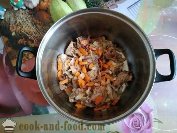 Oksekød gryderet med kartofler og courgetter - hvordan at tilberede en lækker vegetabilske gryderet med squash, en trin for trin opskrift fotos