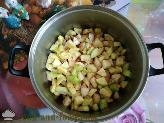 Oksekød gryderet med kartofler og courgetter - hvordan at tilberede en lækker vegetabilske gryderet med squash, en trin for trin opskrift fotos