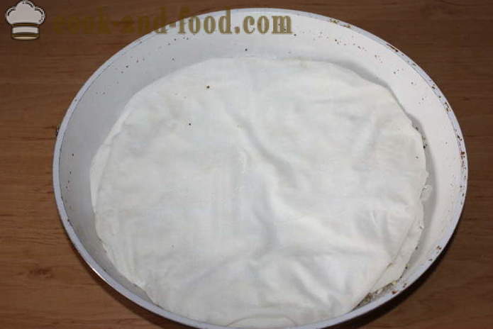 Tyrkisk baklava med valnødder - hvordan man laver baklava derhjemme, skridt for skridt opskrift fotos