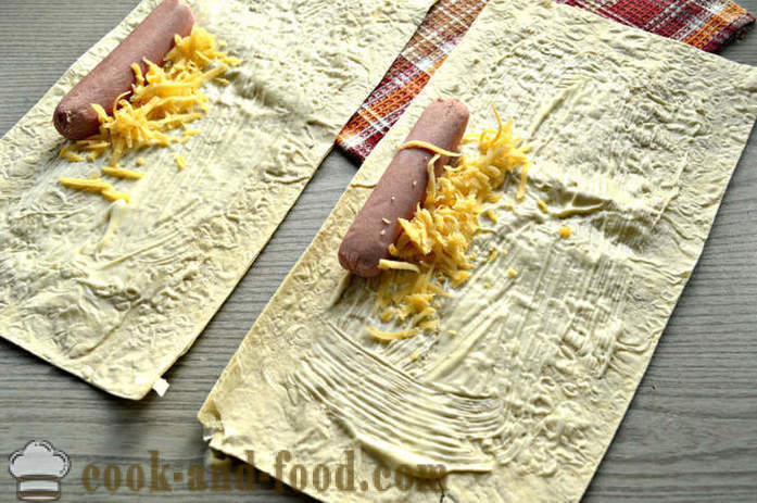 Pølser i pitabrød med ost og mayonnaise - hvordan man laver pølse i pitabrød, en trin for trin opskrift fotos