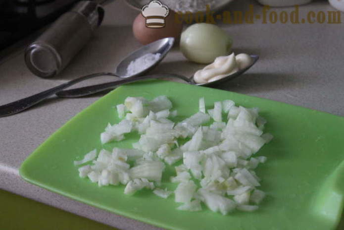 Koteletter af kyllingebryst med mayonnaise og løg Marcipan