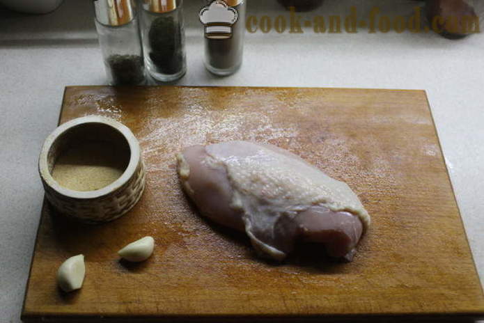 Bagt kyllingebryst med honning, hvidløg og krydderier - hvordan man tilbereder kyllingebryster i ovnen, med en trin for trin opskrift fotos