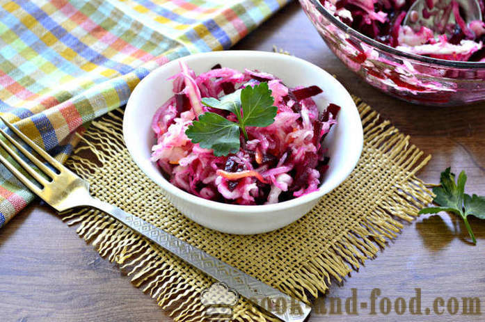 Meatless Beet salat med surkål - hvordan man kokken rødbeder salat med syltede kål, en trin for trin opskrift fotos