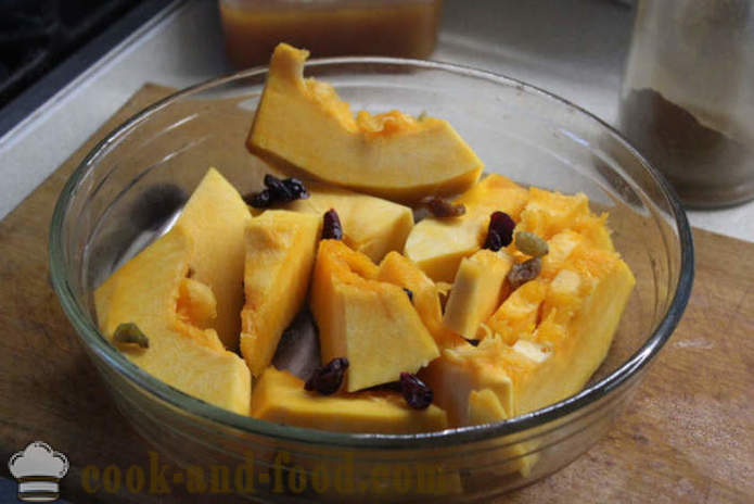 Bagt græskar med honning, tørrede frugter og krydderier - hvordan til at bage de græskar skiver i ovnen, med en trin for trin opskrift fotos