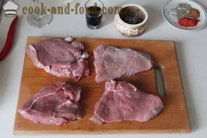 Oksekød bøf på en pande - hvordan man rister oksekød bøf, en trin for trin opskrift fotos