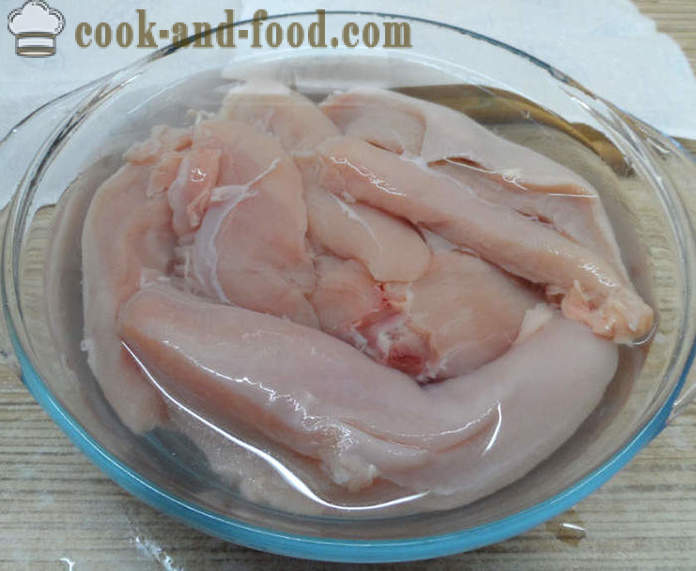 Ubehandlede jerked kyllingebryst derhjemme - hvordan man kan gøre jerked kylling derhjemme, trin for trin opskrift fotos