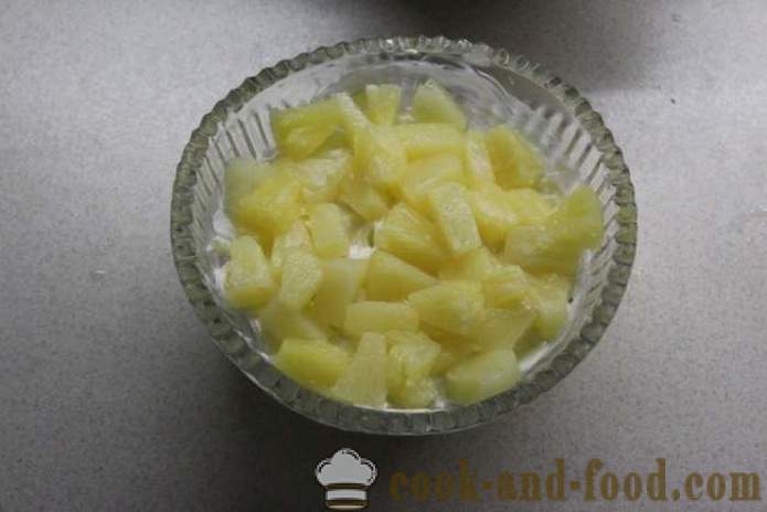 Layered salat med svampe, bryst og ananas - hvordan man laver ananas salat med kylling, en trin for trin opskrift fotos