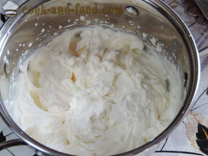 Hjemmelavet is med stivelsen af ​​mælk og fløde - hvordan man laver hjemmelavet is uden æg, trin for trin opskrift fotos