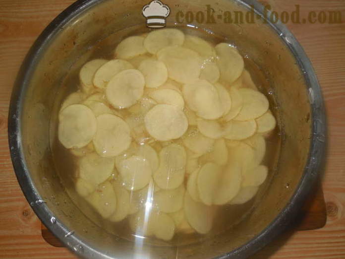 Chips fra kartofler i en gryde - hvordan man laver kartoffelchips fra huset, skridt for skridt opskrift fotos