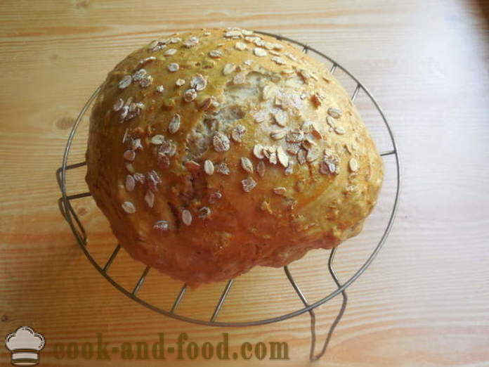 Hjemmebagt brød med havregryn på vandet - hvordan til at bage havregryn brød i ovnen, med en trin for trin opskrift fotos
