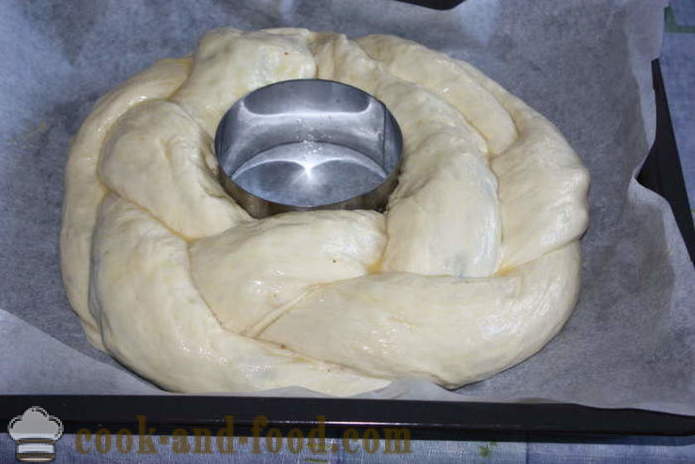 Lækre og usædvanlige italiensk kage-fletning - hvordan man laver en kage med påfyldning grisehale derhjemme, trin for trin opskrift fotos