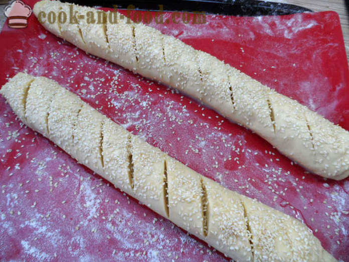 Tynd fransk baguette i ovnen - hvordan til at bage en baguette fransk derhjemme, en trin for trin opskrift fotos
