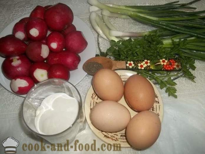 Lækker salat af radise med æg og grønne løg - hvordan man forbereder en salat af radise, en trin for trin opskrift fotos