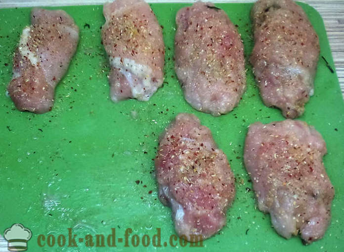 Kylling koteletter med en lækker påfyldning og sprød - hvordan man laver kager med en skorpe og påfyldning, med en trin for trin opskrift fotos