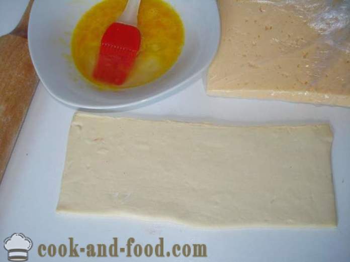 Hjemmelavet ost i butterdej holder sig til øl - hvordan man laver ost pinde derhjemme, trin for trin opskrift fotos