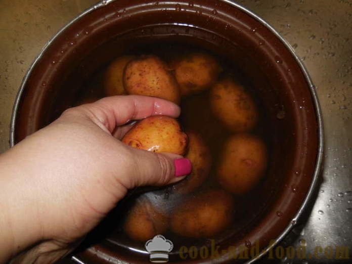 Bagte kartofler i deres jakker i ovnen - så lækre bagt kartofler i deres skind i ovnen, med en trin for trin opskrift fotos