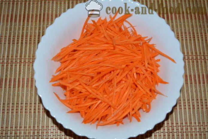 En simpel salat med koreanske gulerod og agurk - hvordan man laver koreansk salat af gulerødder og agurker, med en trin for trin opskrift fotos
