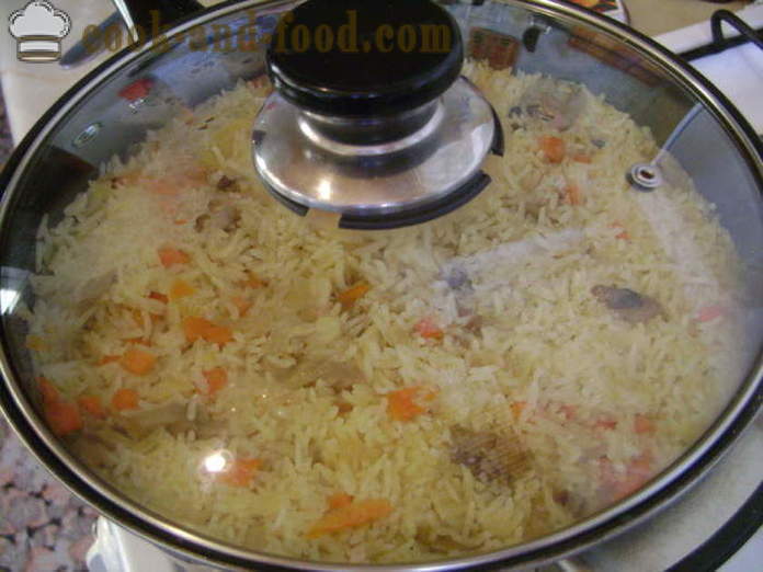 Meatless pilaf med svampe i en stegepande - hvordan man laver meatless risotto med svampe, en trin for trin opskrift fotos