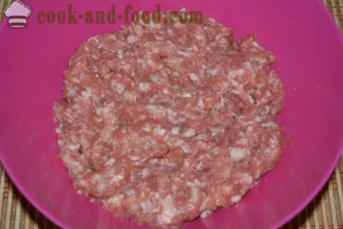 Kød reden af ​​hakket kød proppet med - hvordan man laver kød reden af ​​hakket kød i ovnen, med en trin for trin opskrift fotos