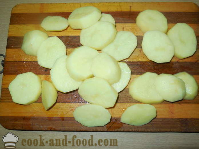 Kartofler med hakket kød bagt i ovnen på spyd - hvordan til at bage kartofler med hakket kød i ovnen, med en trin for trin opskrift fotos