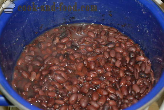 Lobio af røde bønner med gulerødder og lukom- hvordan man laver lobio af røde bønner, en trin for trin opskrift fotos