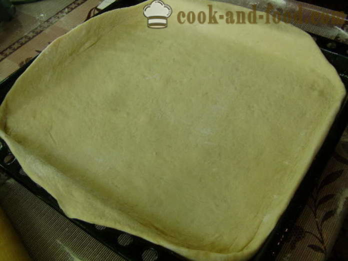 Gær tærte med kartofler og svampe - hvordan man laver en tærte med svampe og kartofler, med en trin for trin opskrift fotos
