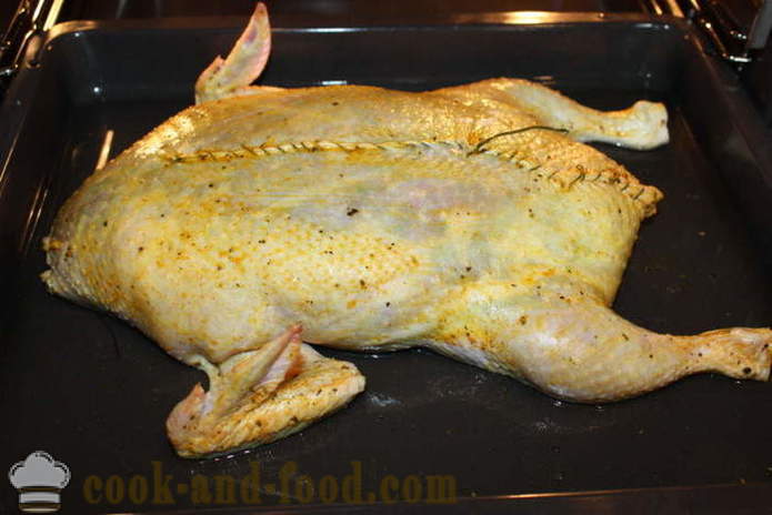 Kylling proppet pandekager i ovnen - hvordan man laver en kylling fyldte pandekager uden ben, en trin for trin opskrift fotos
