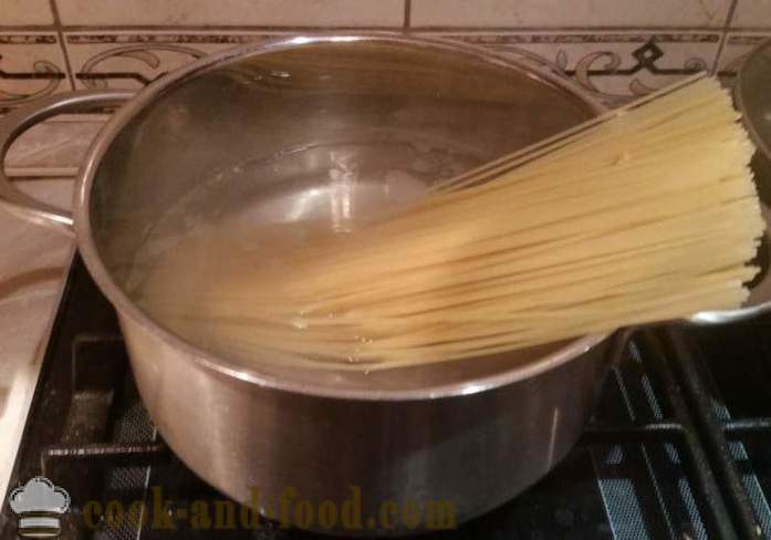 Hvordan at lave mad spaghetti i gryden - en trin for trin opskrift fotos
