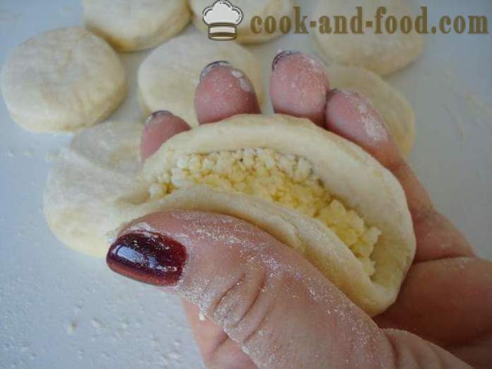 Frodige dampede dumplings med hytteost - hvordan man kan lave mad melboller dampede i multivarka, skridt for skridt opskrift fotos