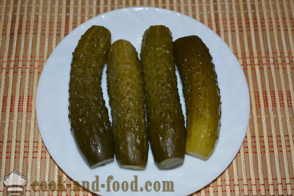 Salat med pickles og grønne ærter i en fart - hvordan man kan tilberede en lækker salat af syltede agurker og ærter, en trin for trin opskrift fotos