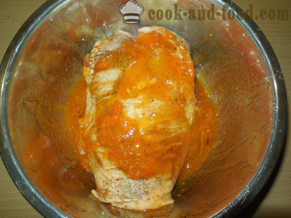 Saftig kyllingebryst bagt i ovnen - hvordan man tilbereder kyllingebryster i ovnen, med en trin for trin opskrift fotos