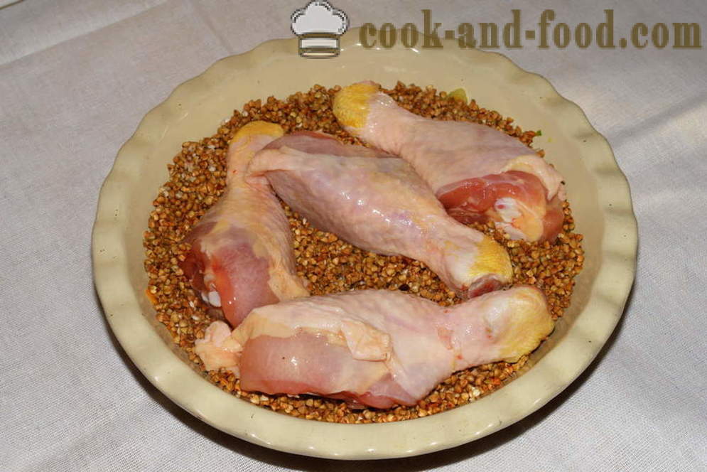 Boghvede bagt kylling i ovnen - hvordan man laver kylling med boghvede i ovnen, med en trin for trin opskrift fotos