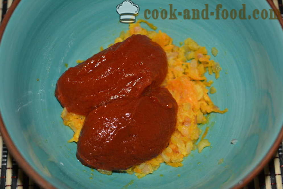 Quick-sovs sauce med tomatpuré i en mikrobølgeovn - hvordan man laver tomatsauce, sovs i en mikrobølgeovn, en trin for trin opskrift fotos