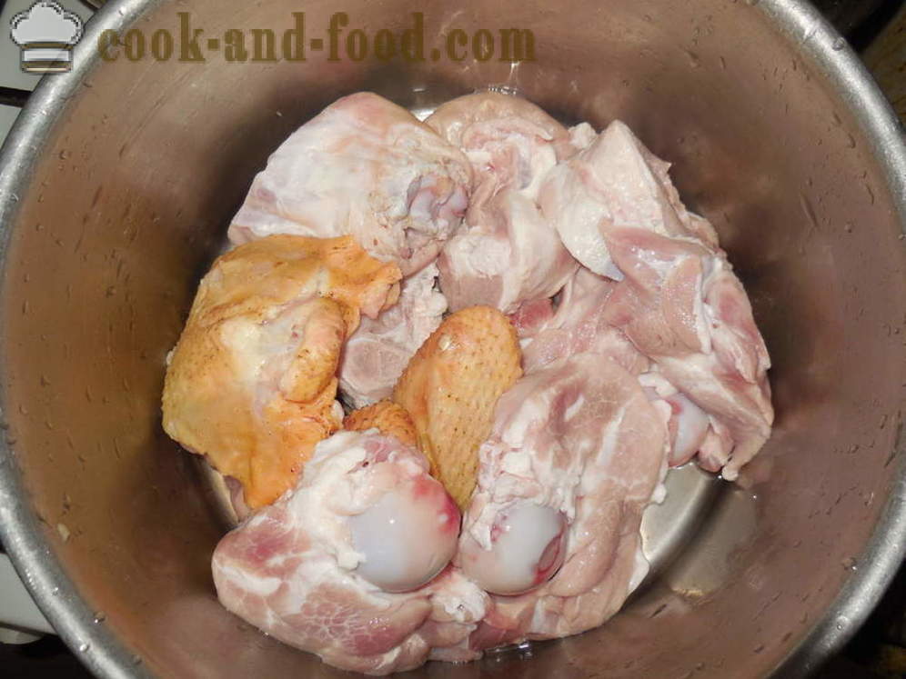 Hjemmelavet jellied kylling uden gelatine - hvordan man forbereder jellied kylling og svinekød multivarka-komfur, en trin for trin opskrift fotos