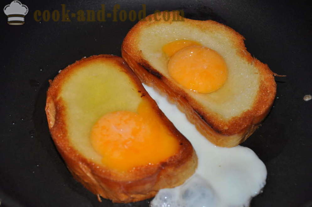 Usædvanlige æg i brødet i gryden - hvordan man laver en usædvanlig æg, trin for trin opskrift fotos