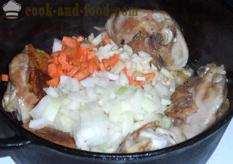 Kylling med svampe i fløde sauce - hvordan at lave mad kylling med champignon sauce, en trin for trin opskrift fotos