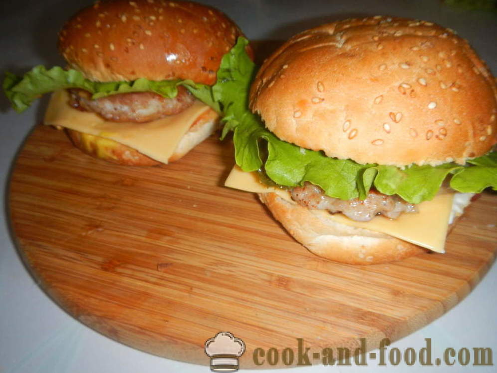 Juicy burger - hvordan man laver en burger i hjemmet, trin for trin opskrift fotos