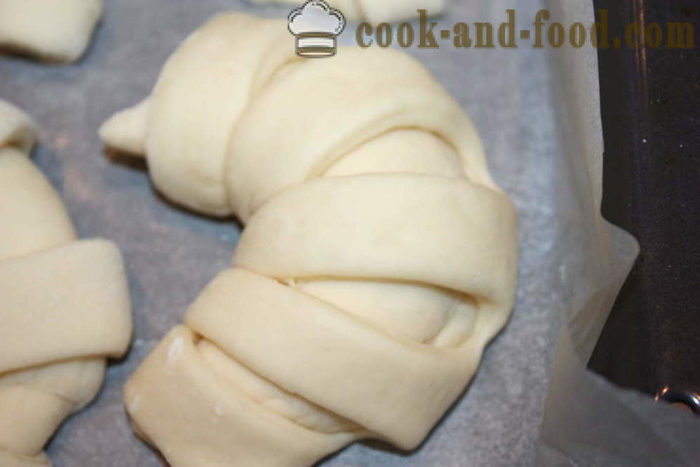 Croissanter med creme - hvordan man laver croissanter derhjemme, skridt for skridt opskrift fotos