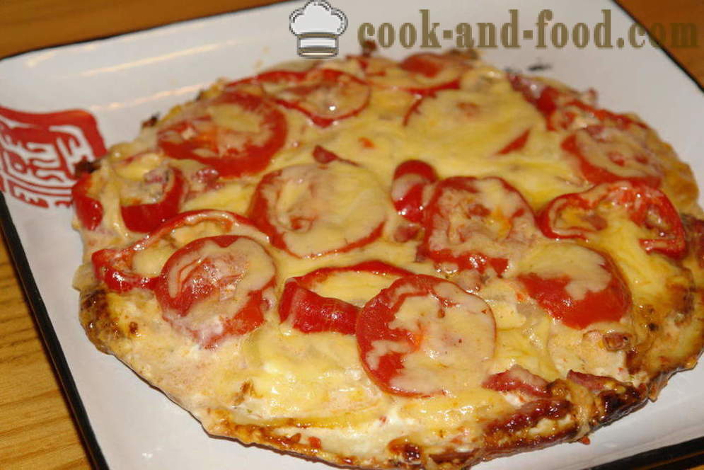 Usyrede hurtig pizza i panden i 10 minutter - hvordan at tilberede en pizza i panden hurtigt, trin for trin opskrift fotos