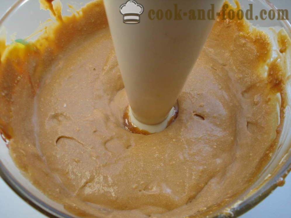 Lækker wafer ruller med kondenseret mælk og nødder - hvordan man laver en creme wafer ruller, en trin for trin opskrift fotos
